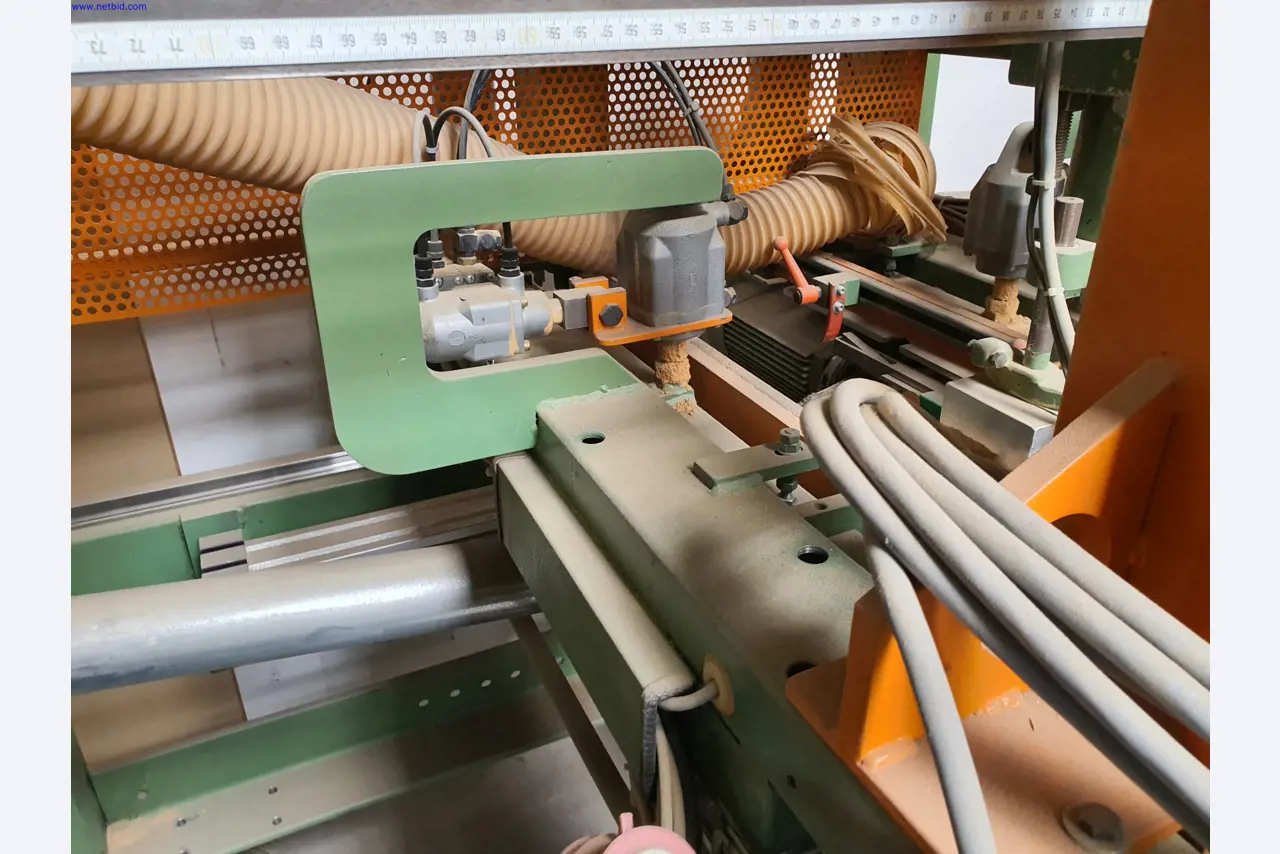 Dobrze utrzymane maszyny do produkcji mebli do salonu-3