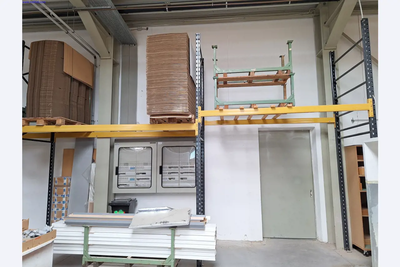 Dobrze utrzymane maszyny do produkcji mebli do salonu-3