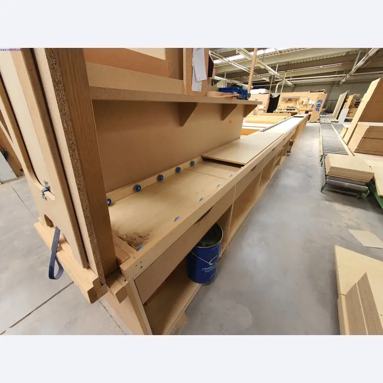 Well-maintained machines for the production of living room furniture-1