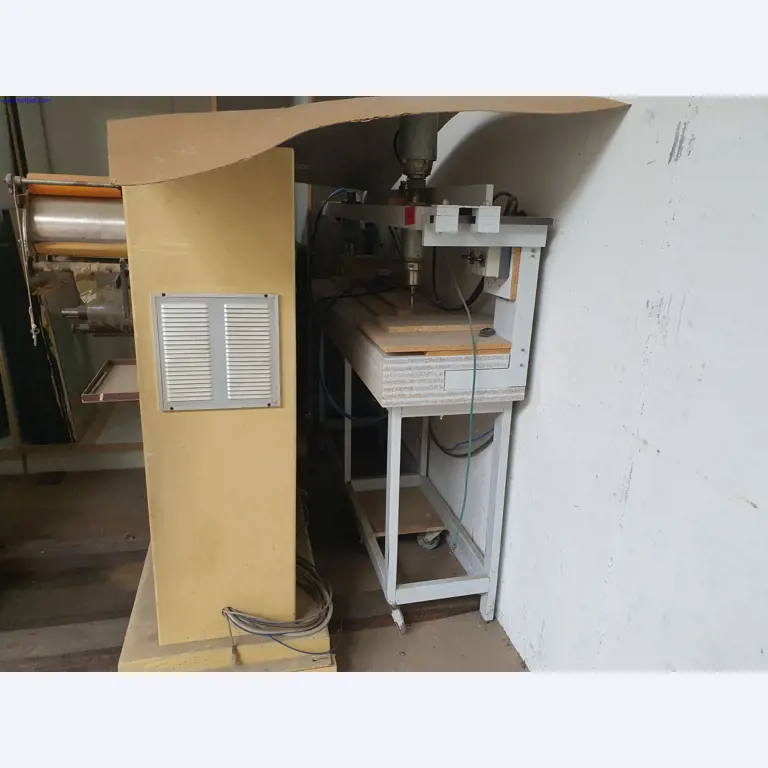 Goed onderhouden machines voor de productie van woonkamermeubels-6