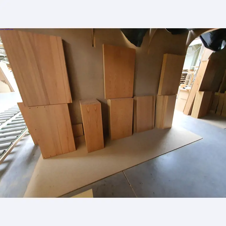 Dobrze utrzymane maszyny do produkcji mebli do salonu-2