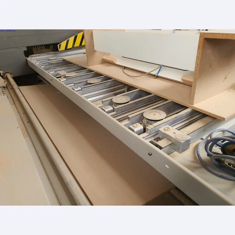 Dobrze utrzymane maszyny do produkcji mebli do salonu-10