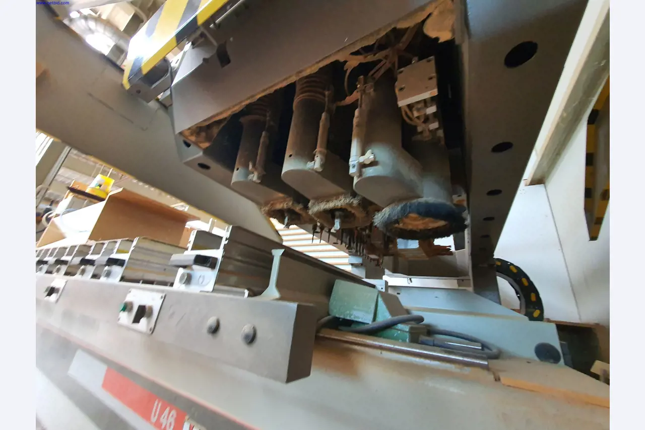 Dobrze utrzymane maszyny do produkcji mebli do salonu-14