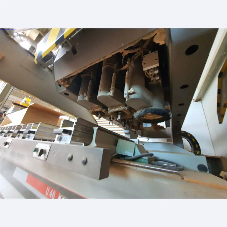 Dobrze utrzymane maszyny do produkcji mebli do salonu-14