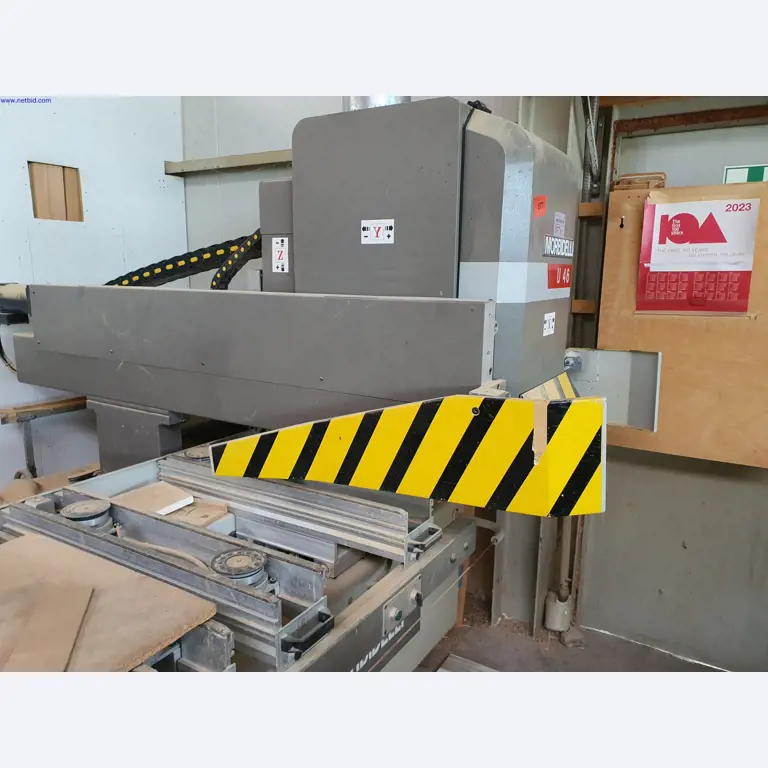 Dobrze utrzymane maszyny do produkcji mebli do salonu-16