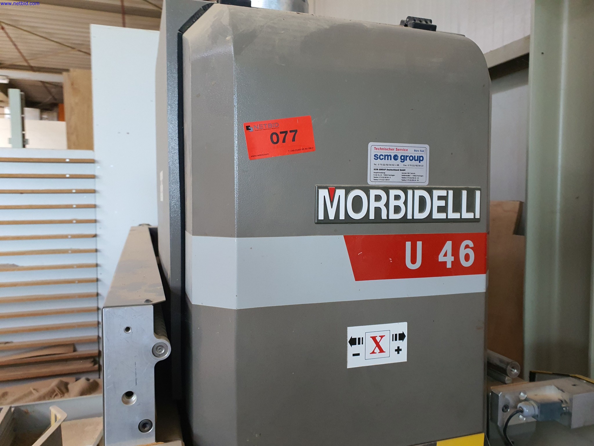 Dobrze utrzymane maszyny do produkcji mebli do salonu-4