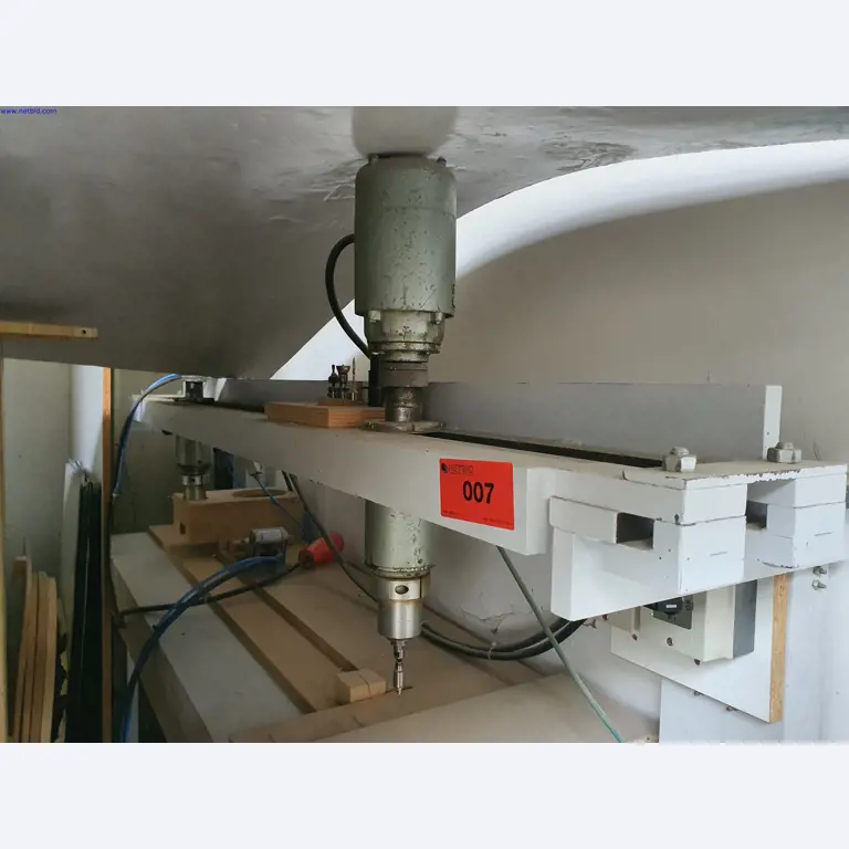 Goed onderhouden machines voor de productie van woonkamermeubels-3