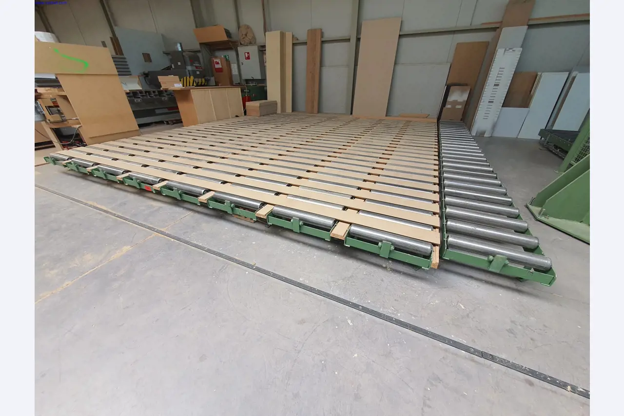 Dobrze utrzymane maszyny do produkcji mebli do salonu-1