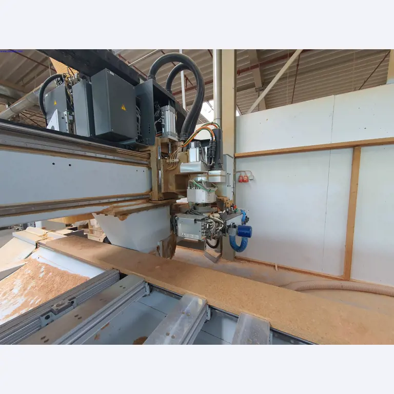 Dobrze utrzymane maszyny do produkcji mebli do salonu-15