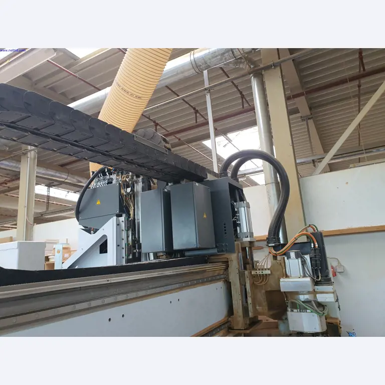 Dobrze utrzymane maszyny do produkcji mebli do salonu-16