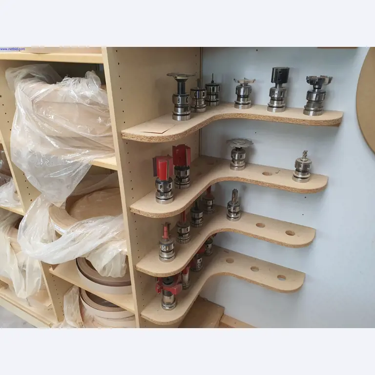 Dobrze utrzymane maszyny do produkcji mebli do salonu-19