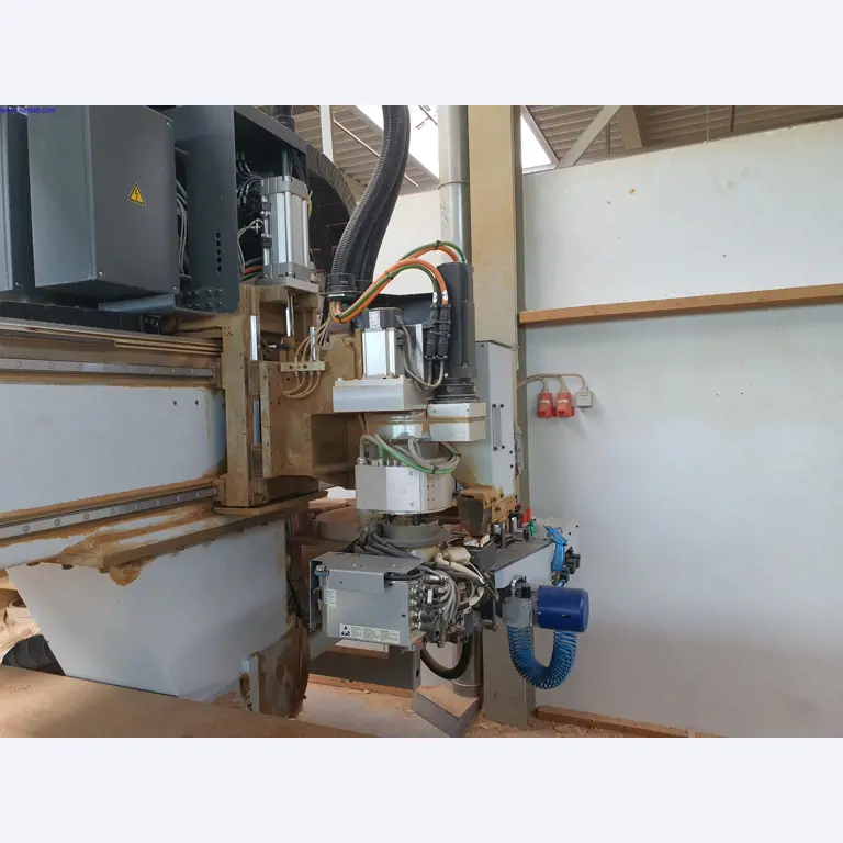 Dobrze utrzymane maszyny do produkcji mebli do salonu-2