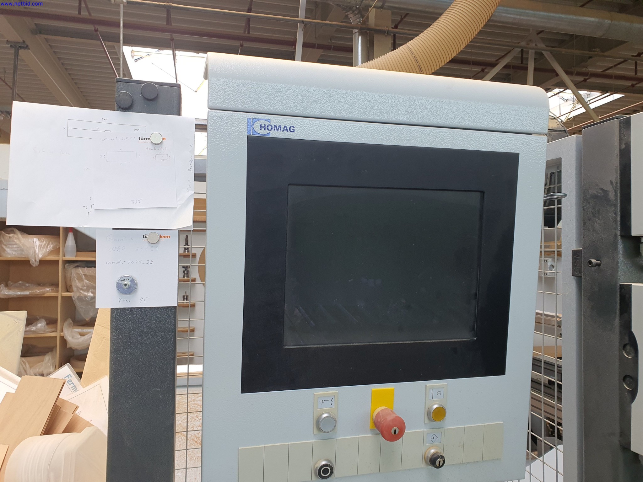 Dobrze utrzymane maszyny do produkcji mebli do salonu-31