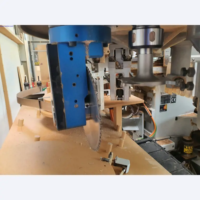 Dobrze utrzymane maszyny do produkcji mebli do salonu-44