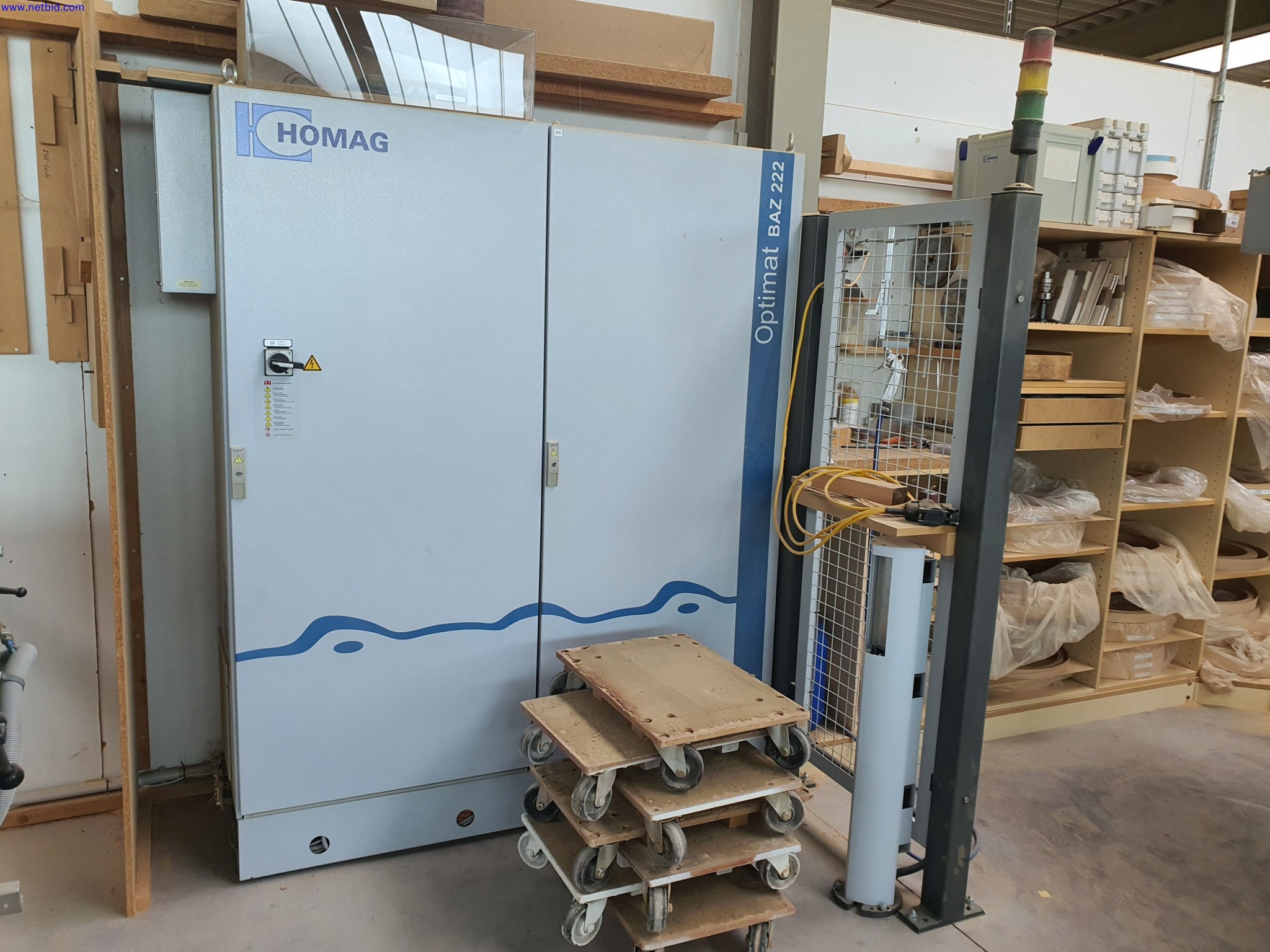 Dobrze utrzymane maszyny do produkcji mebli do salonu-45