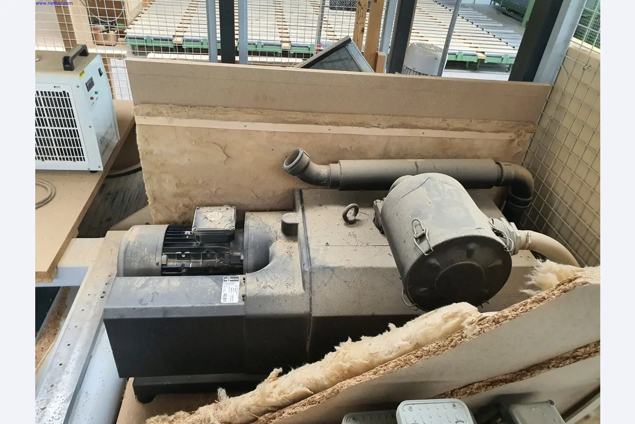 Dobrze utrzymane maszyny do produkcji mebli do salonu-47