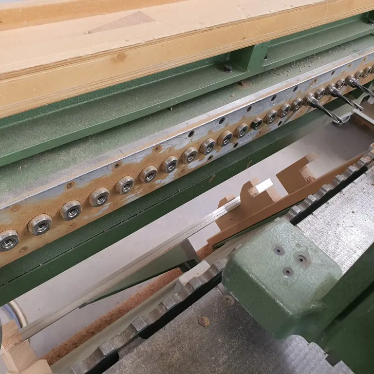 Magazine dowel drilling machine Ayen DB1000B23