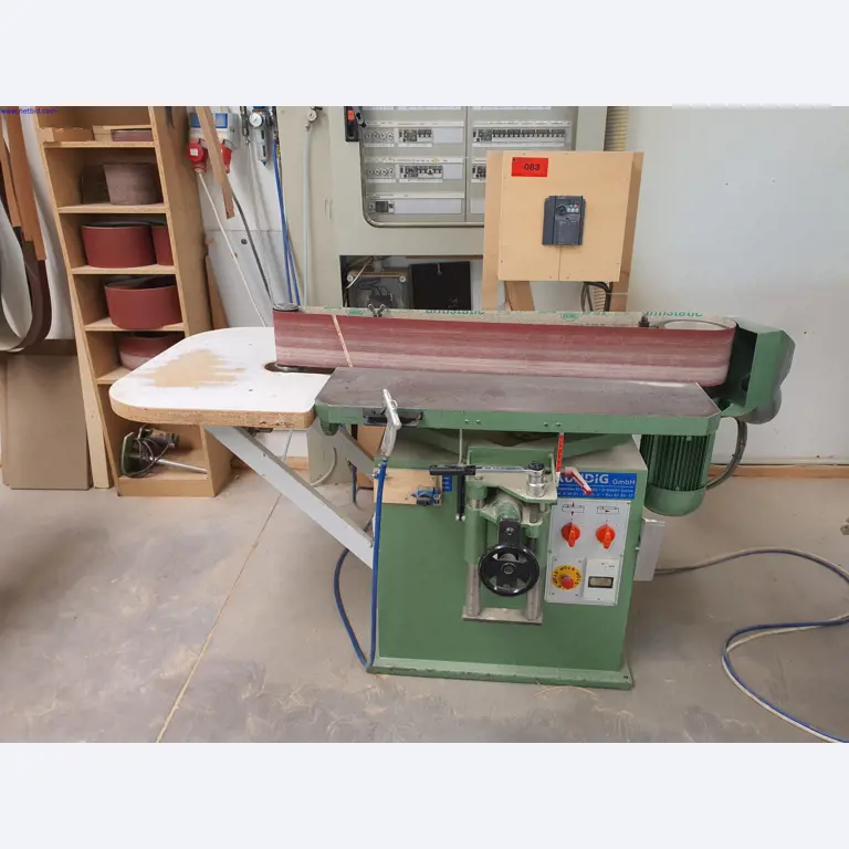 Dobrze utrzymane maszyny do produkcji mebli do salonu-1