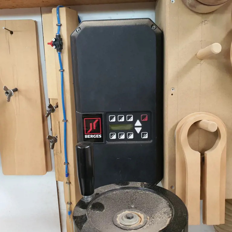 Tupia de bancada MAKA T2000