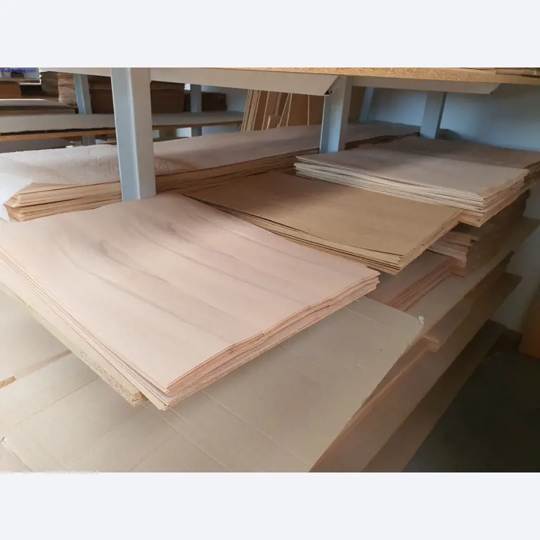 Dobrze utrzymane maszyny do produkcji mebli do salonu-10