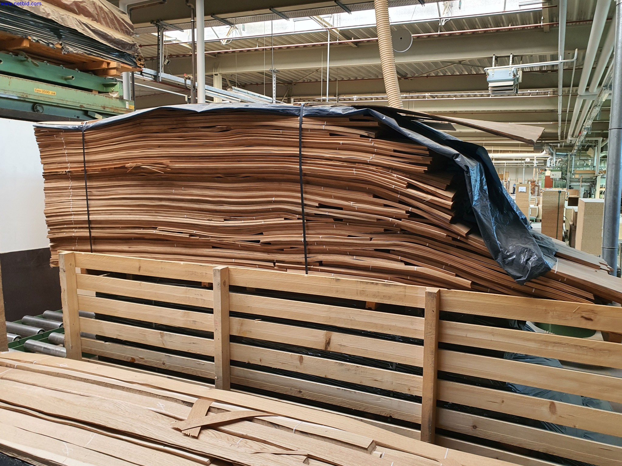 Dobrze utrzymane maszyny do produkcji mebli do salonu-14