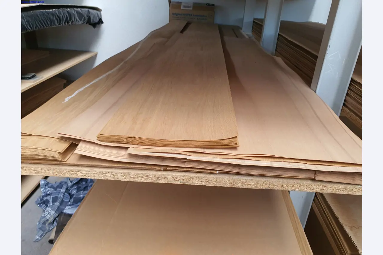 Dobrze utrzymane maszyny do produkcji mebli do salonu-6