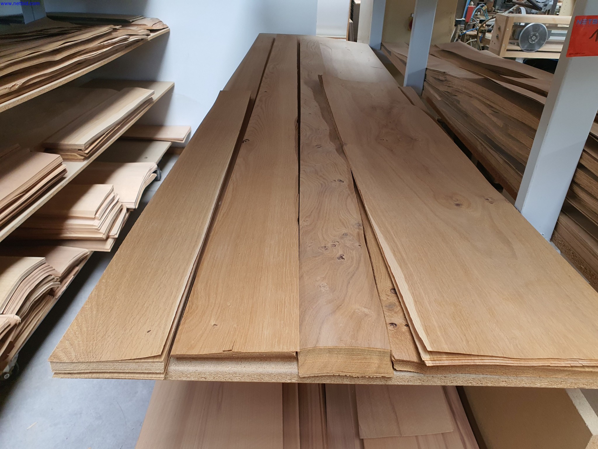 Dobrze utrzymane maszyny do produkcji mebli do salonu-8