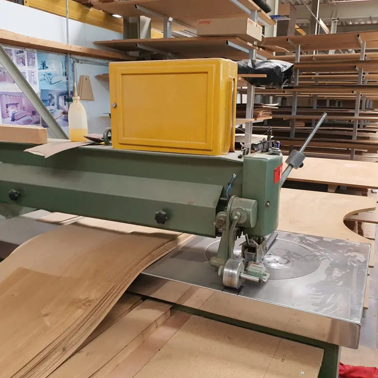 Máquina de colagem de folheados/máquina de emenda de folheados Kuper FW 1150