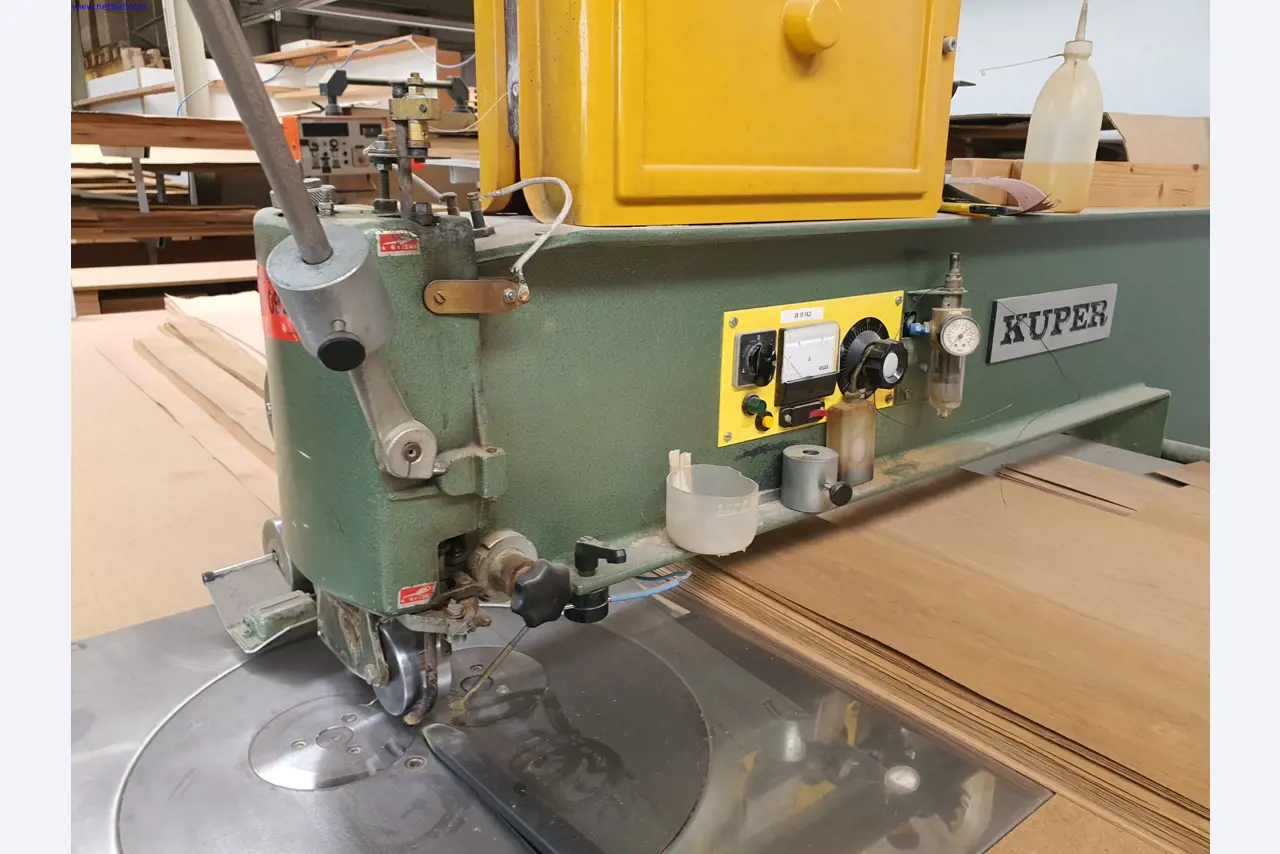 Dobrze utrzymane maszyny do produkcji mebli do salonu-3