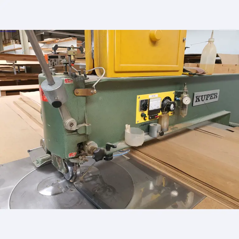 Dobrze utrzymane maszyny do produkcji mebli do salonu-3