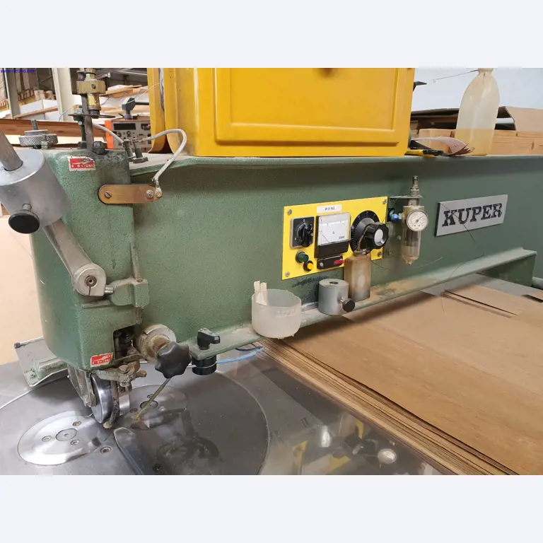 Dobrze utrzymane maszyny do produkcji mebli do salonu-5