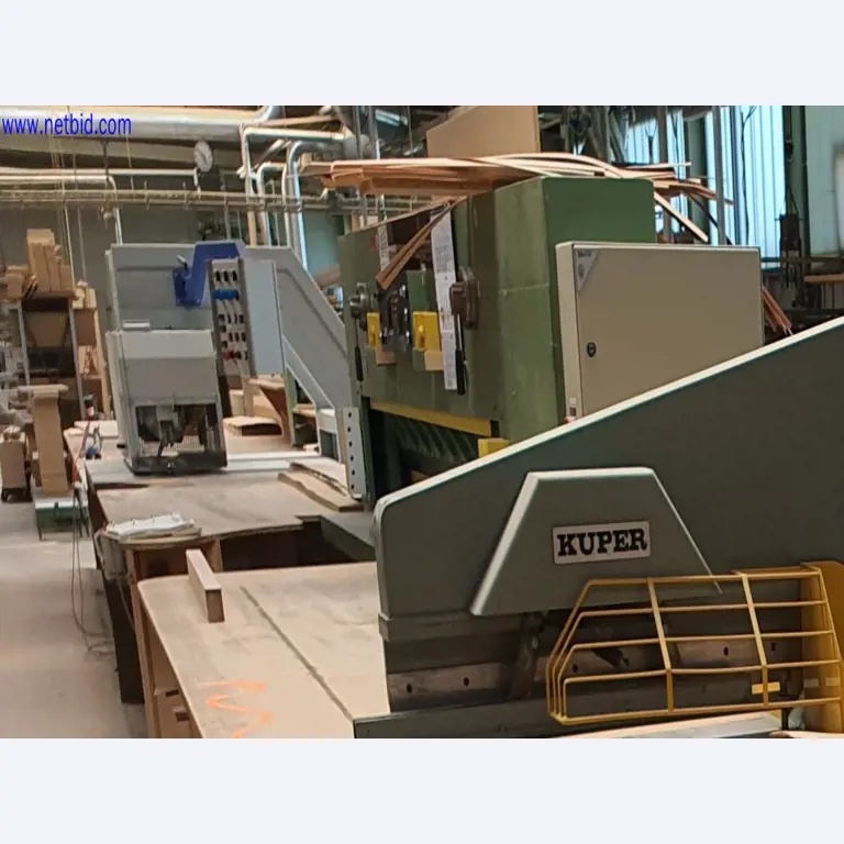 Dobrze utrzymane maszyny do produkcji mebli do salonu-1