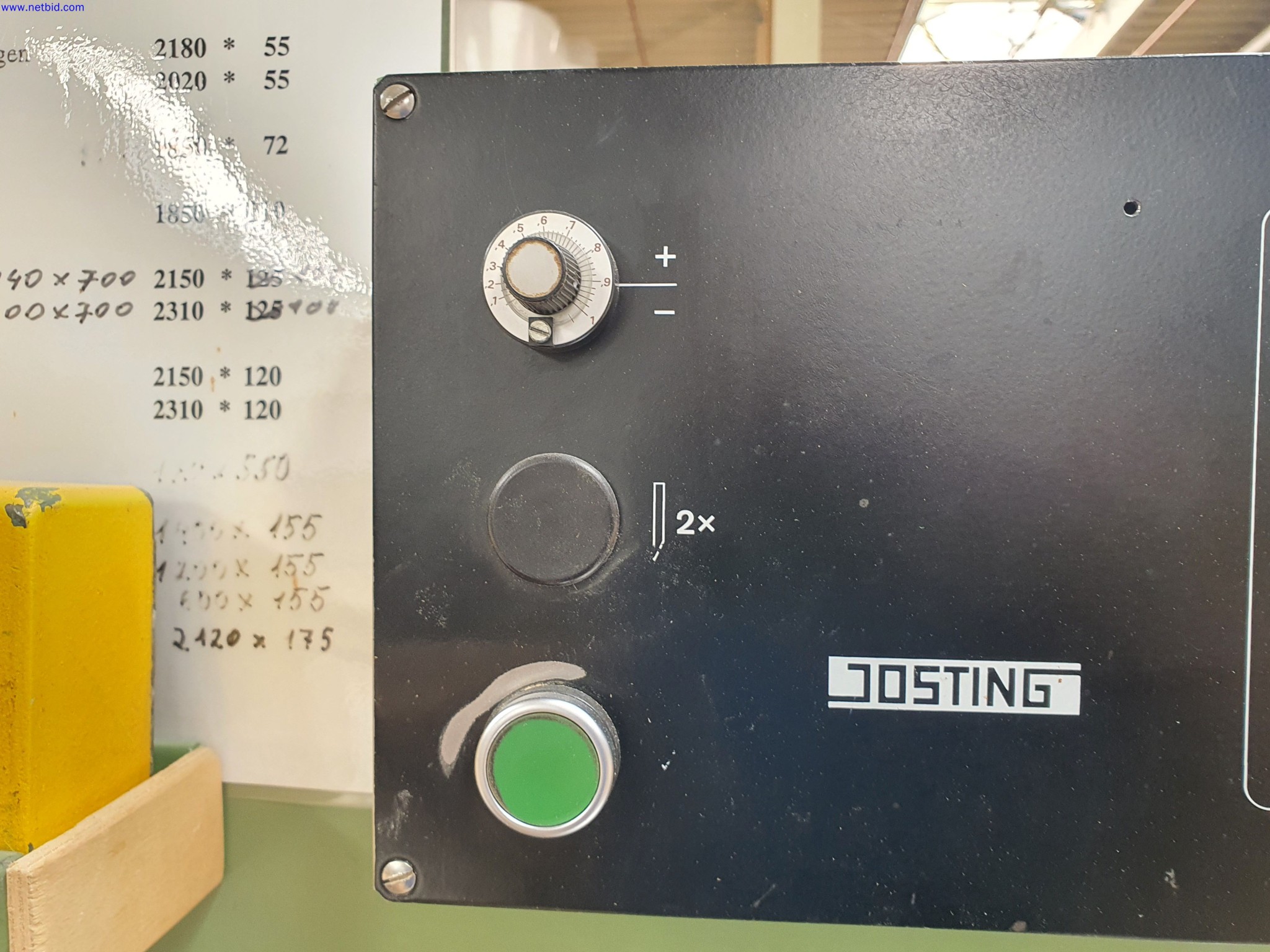 Dobro vzdrževani stroji za proizvodnjo pohištva za dnevne sobe-4