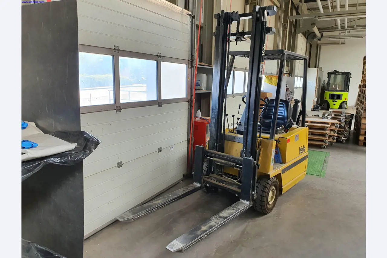 Dobrze utrzymane maszyny do produkcji mebli do salonu-1