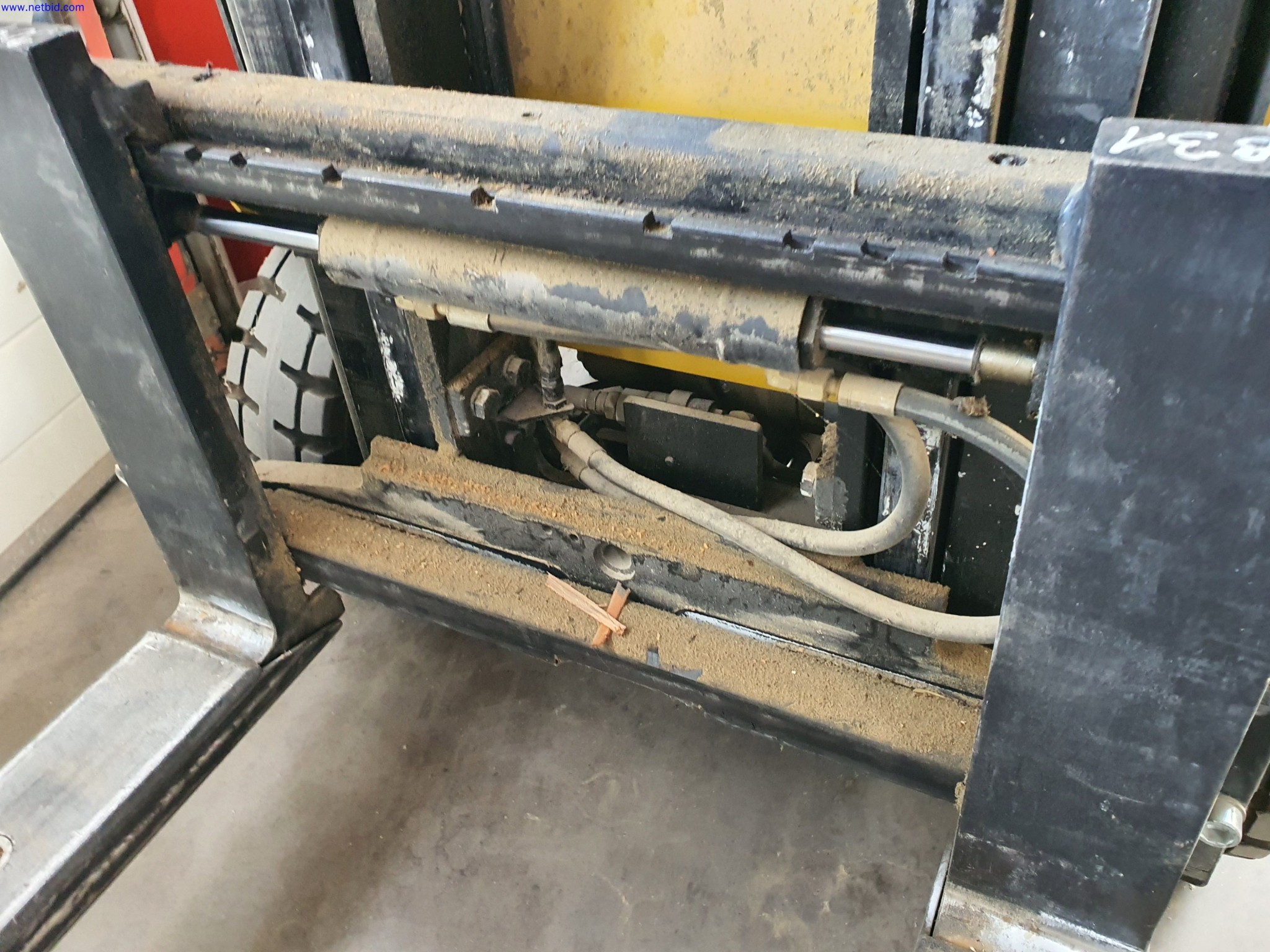 Dobrze utrzymane maszyny do produkcji mebli do salonu-4