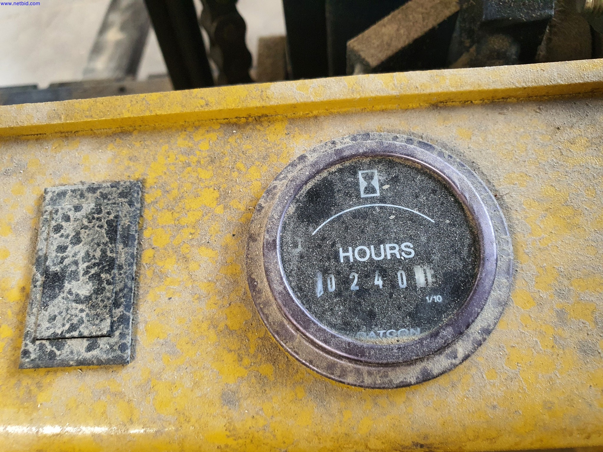 Dobrze utrzymane maszyny do produkcji mebli do salonu-9