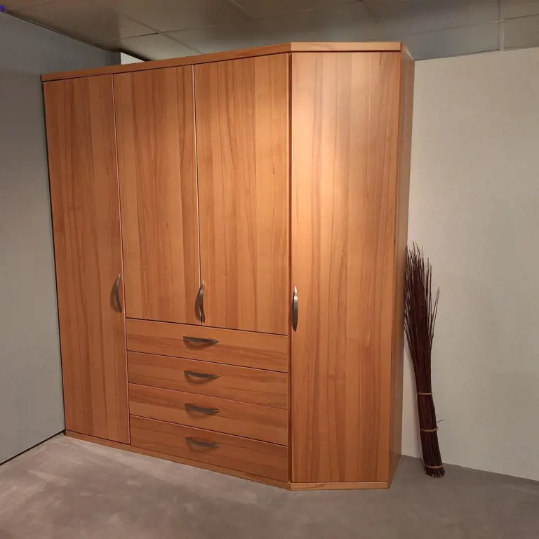 Kast met 4 laden