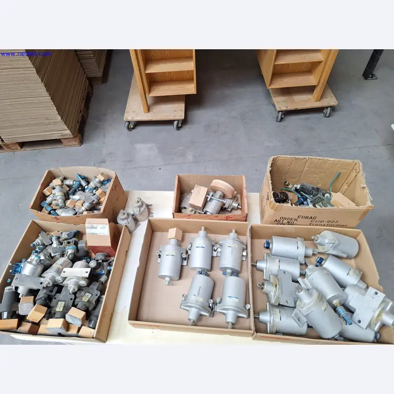 Máquinas en buen estado para la fabricación de muebles de salón-3