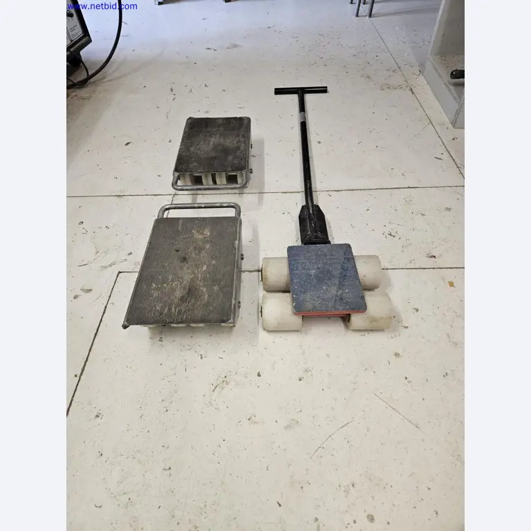 Dobrze utrzymane maszyny do produkcji mebli do salonu-1