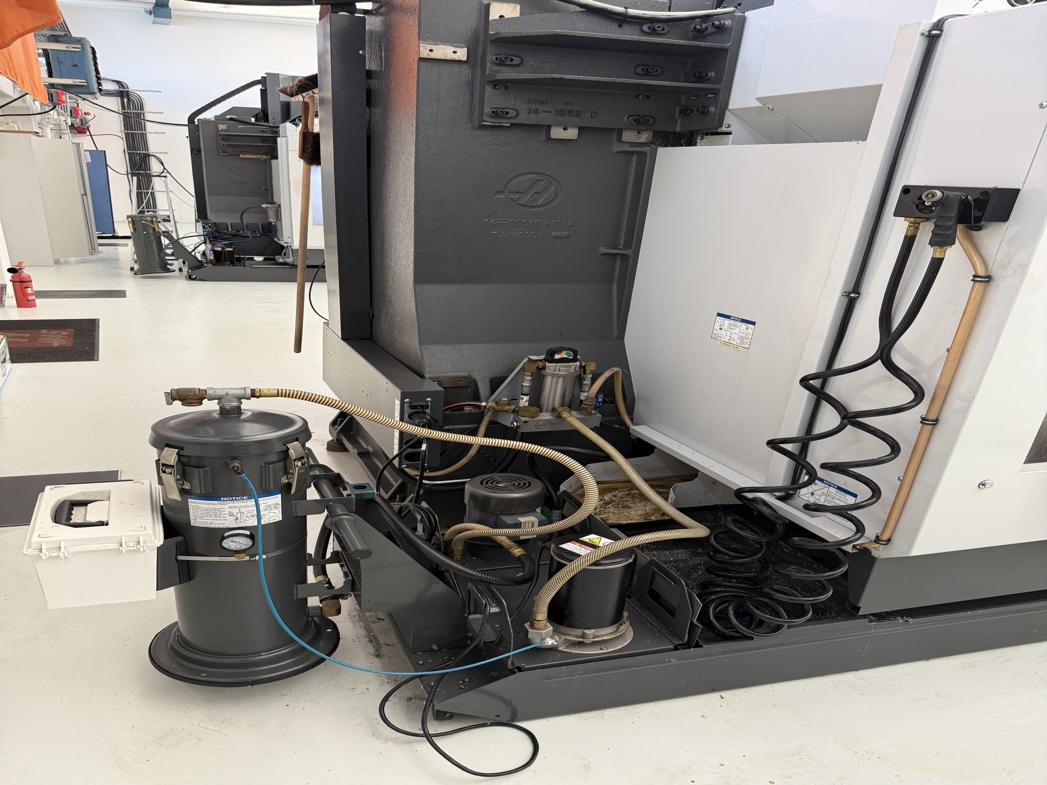 Fermeture d´un fabricant d´outils-25