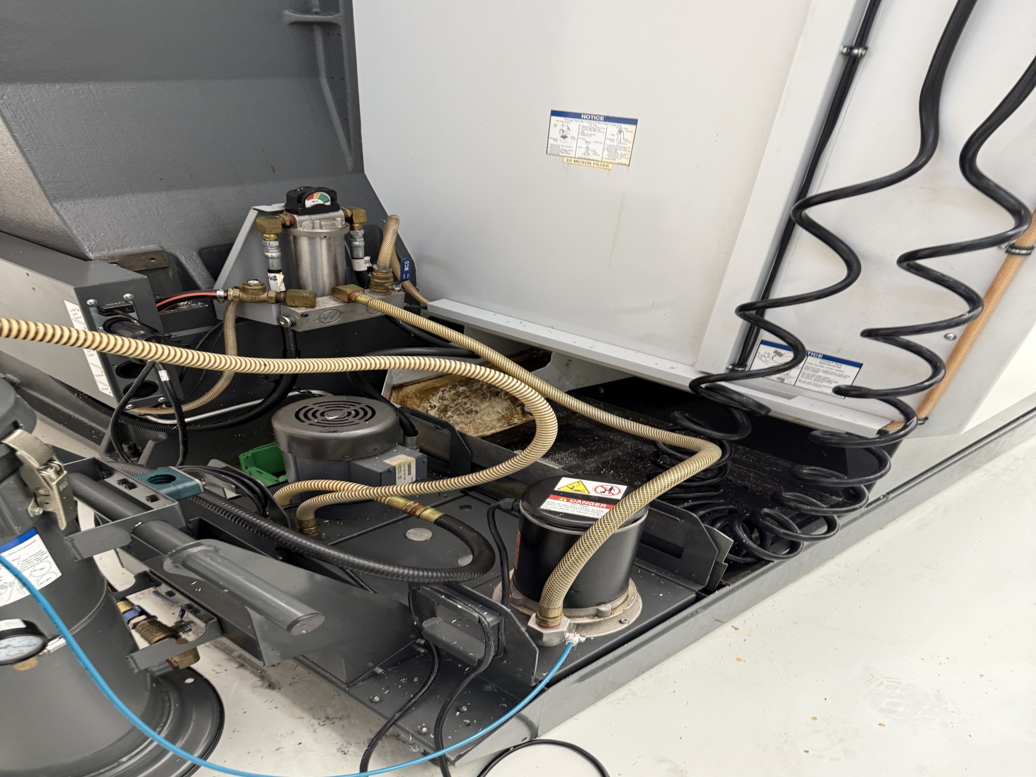 Fermeture d´un fabricant d´outils-27