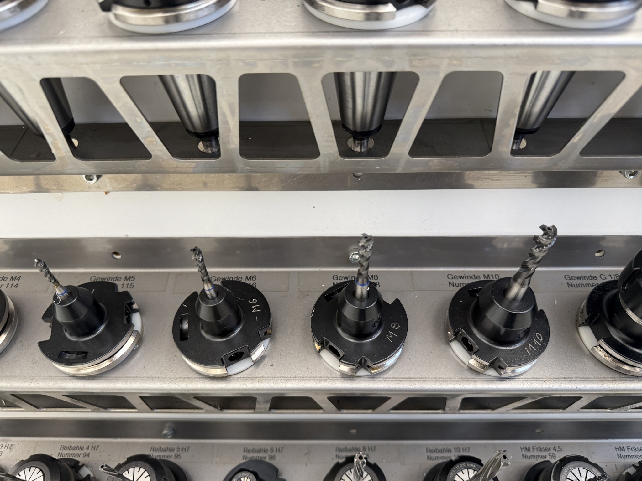 Fermeture d´un fabricant d´outils-10