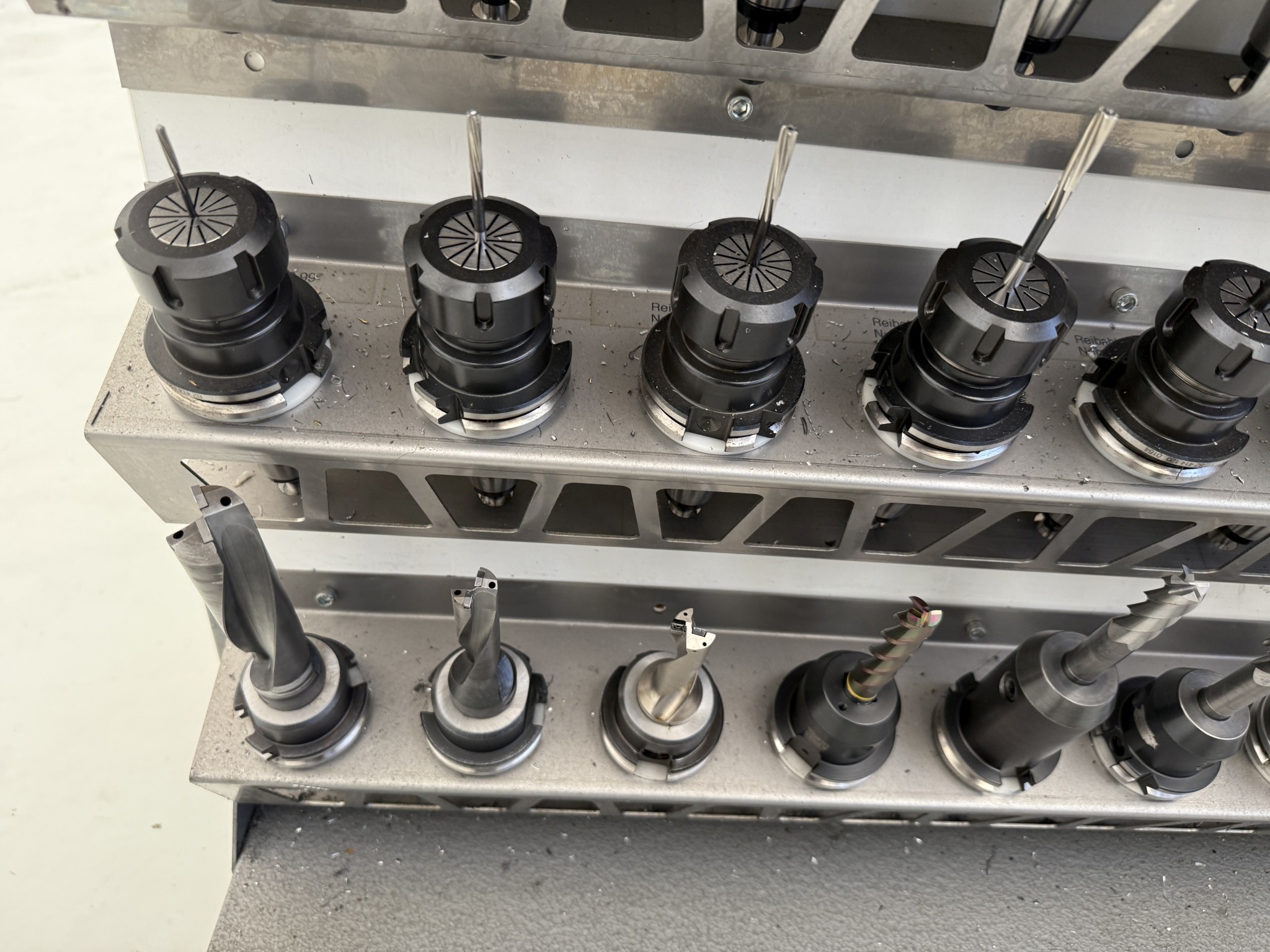 Fermeture d´un fabricant d´outils-23