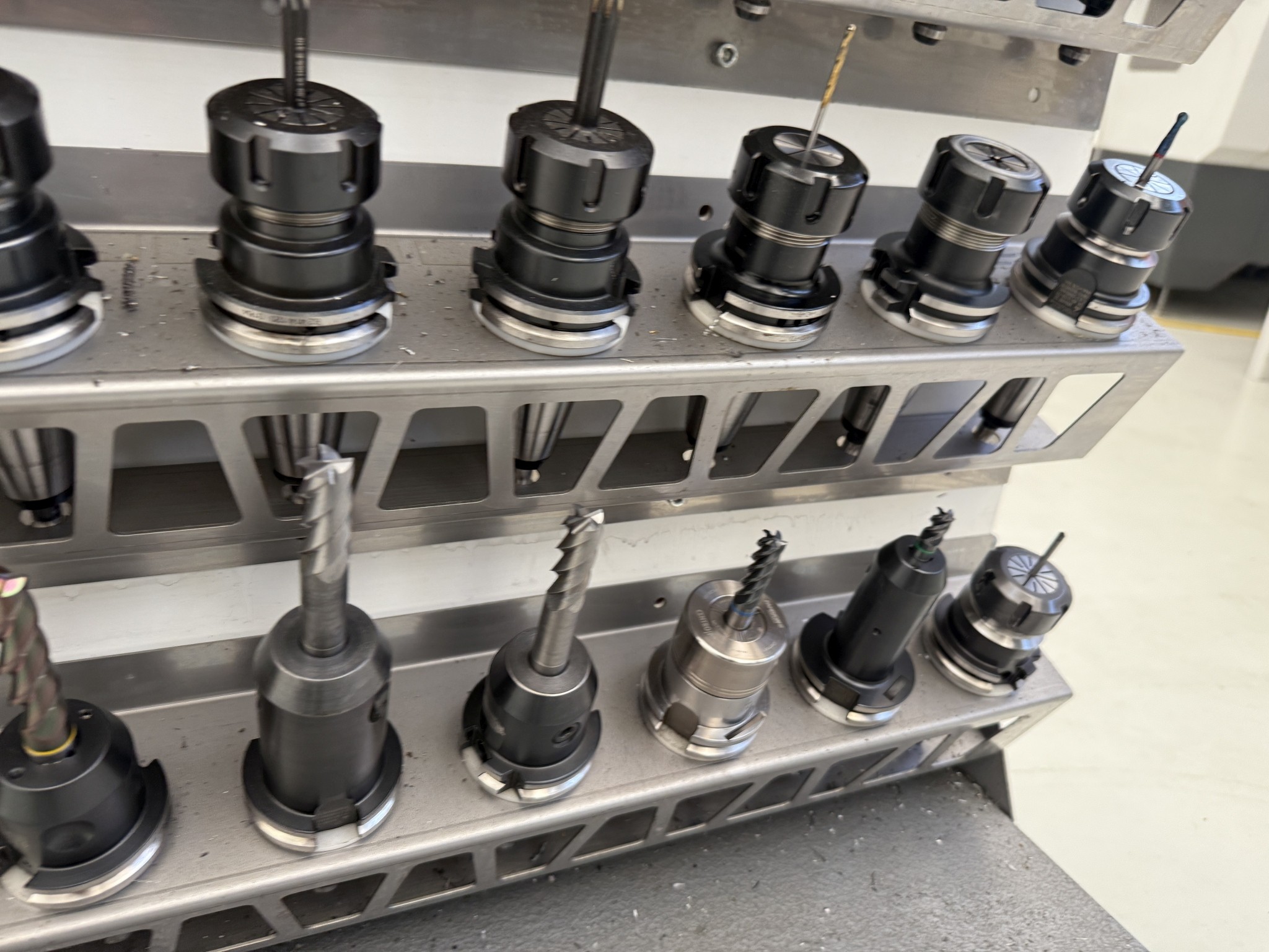 Fermeture d´un fabricant d´outils-29