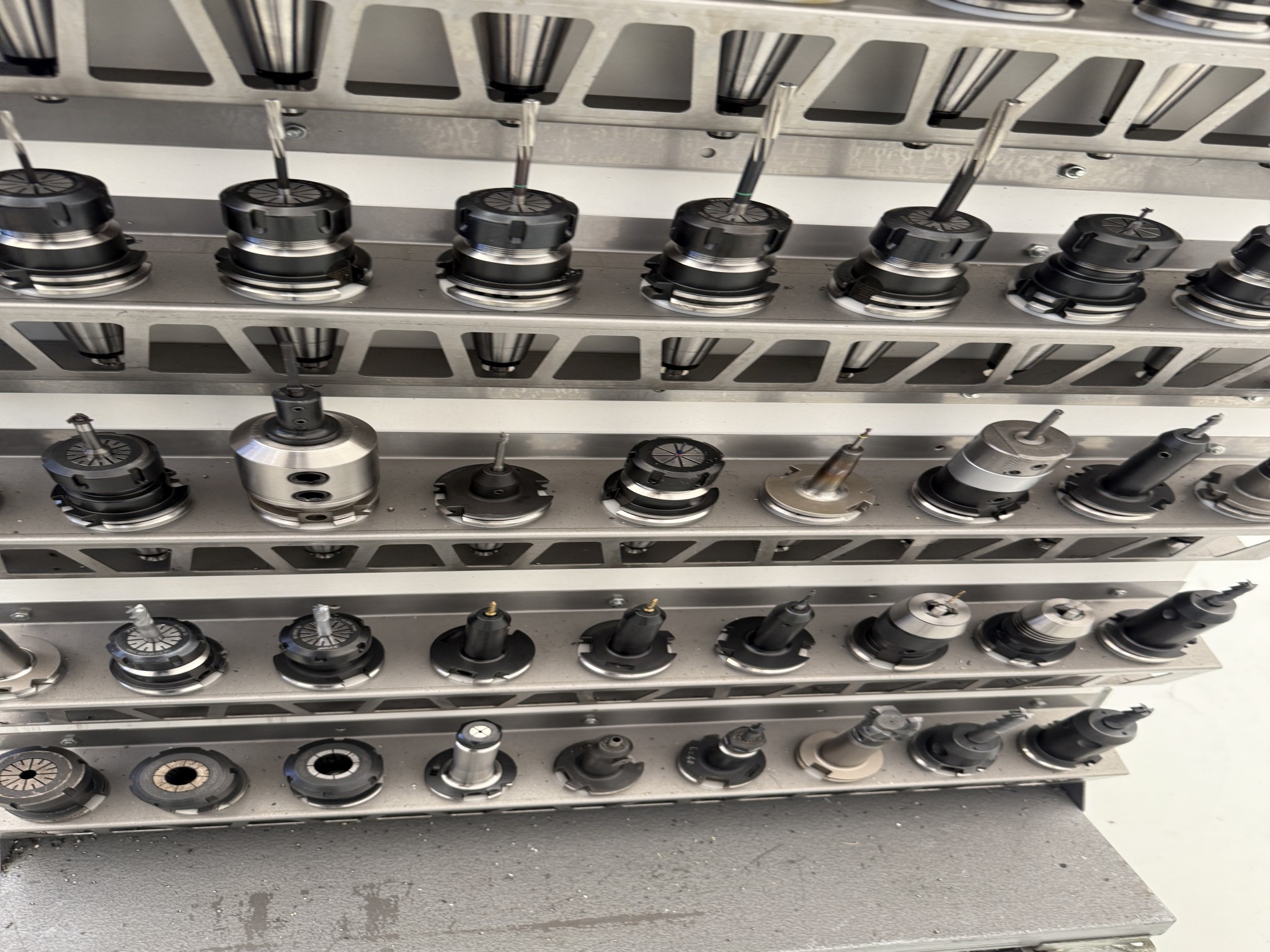 Fermeture d´un fabricant d´outils-46