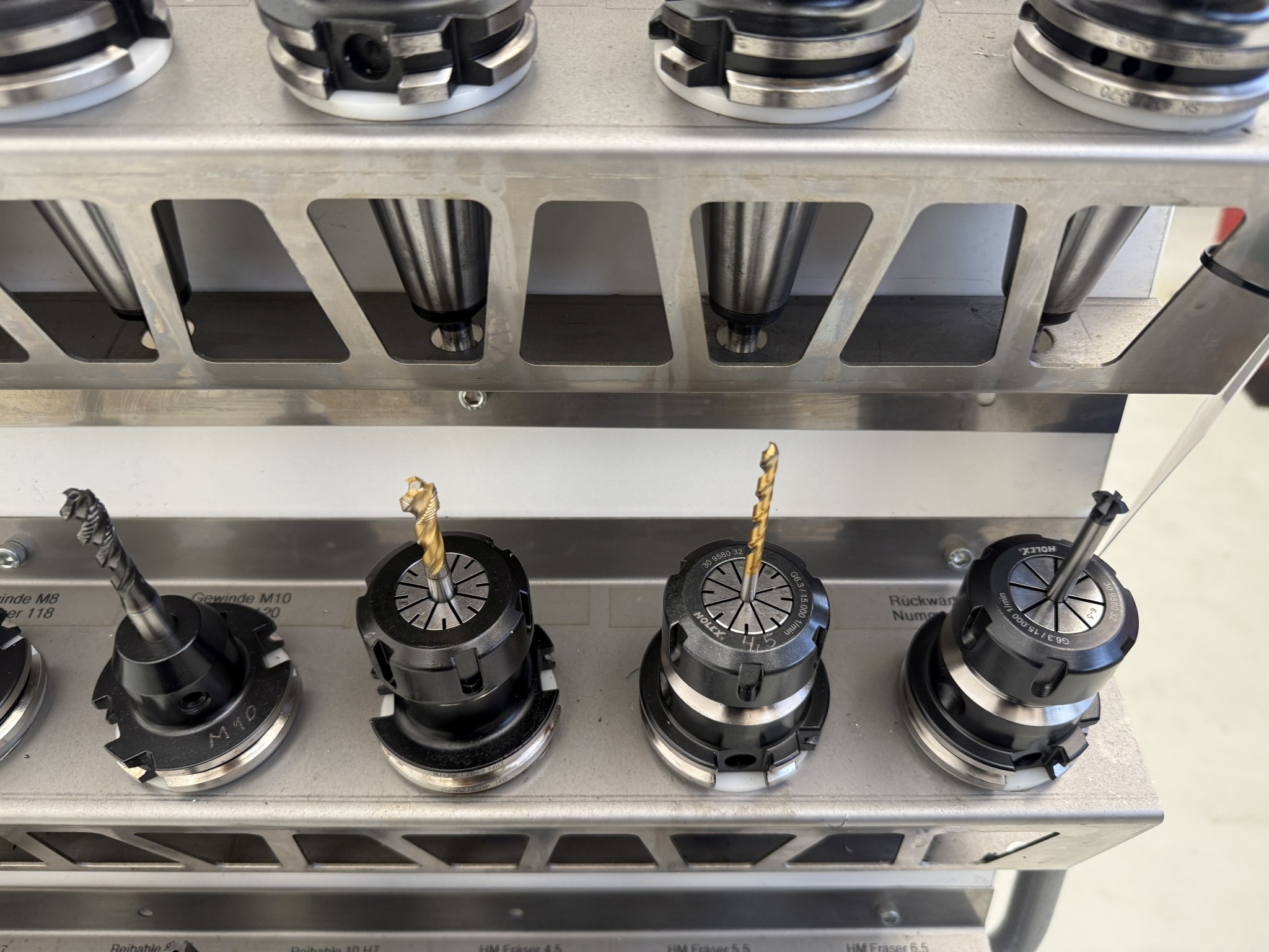 Fermeture d´un fabricant d´outils-8