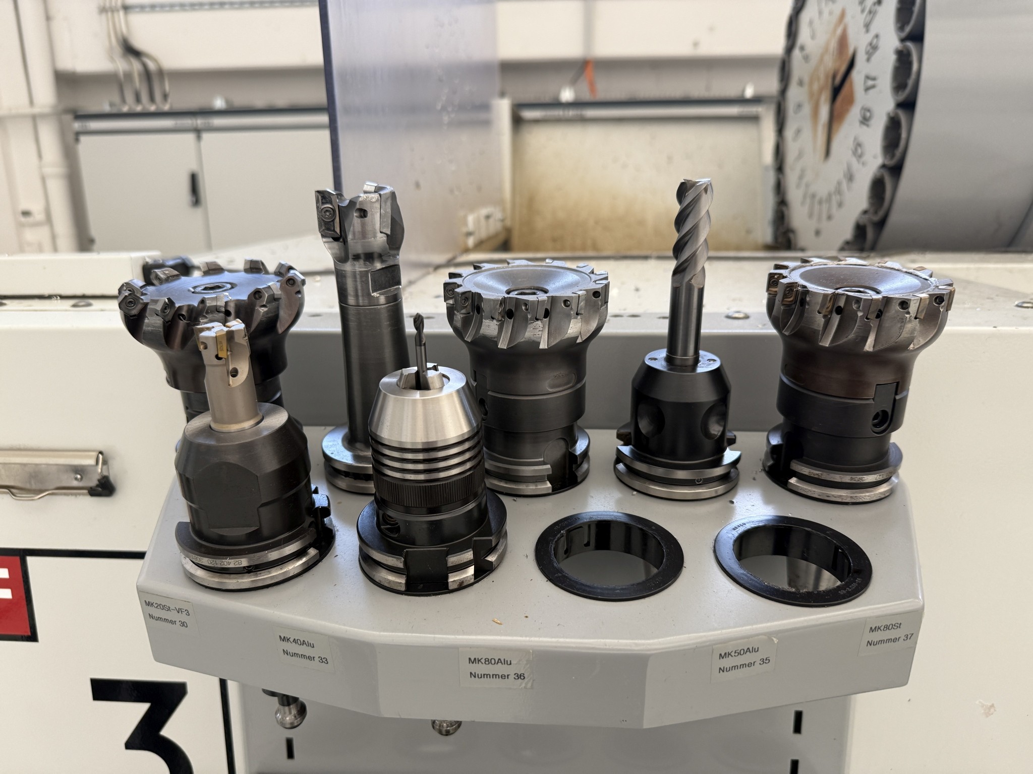 Fermeture d´un fabricant d´outils-14