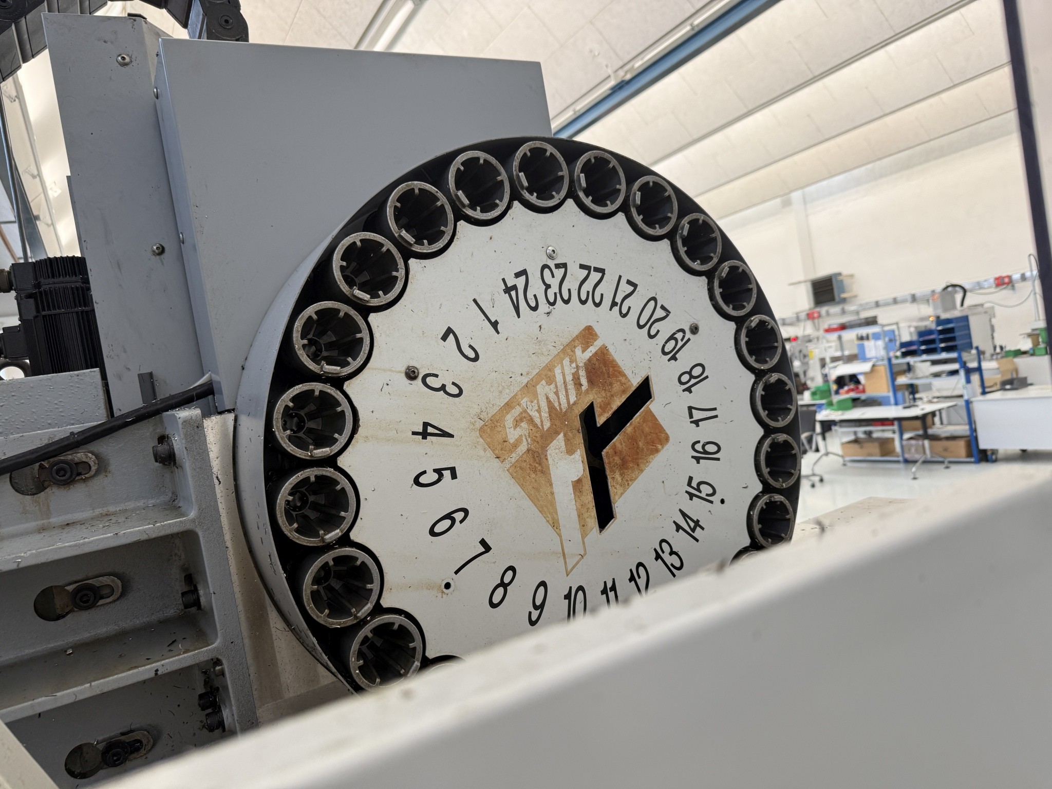 Fermeture d´un fabricant d´outils-18