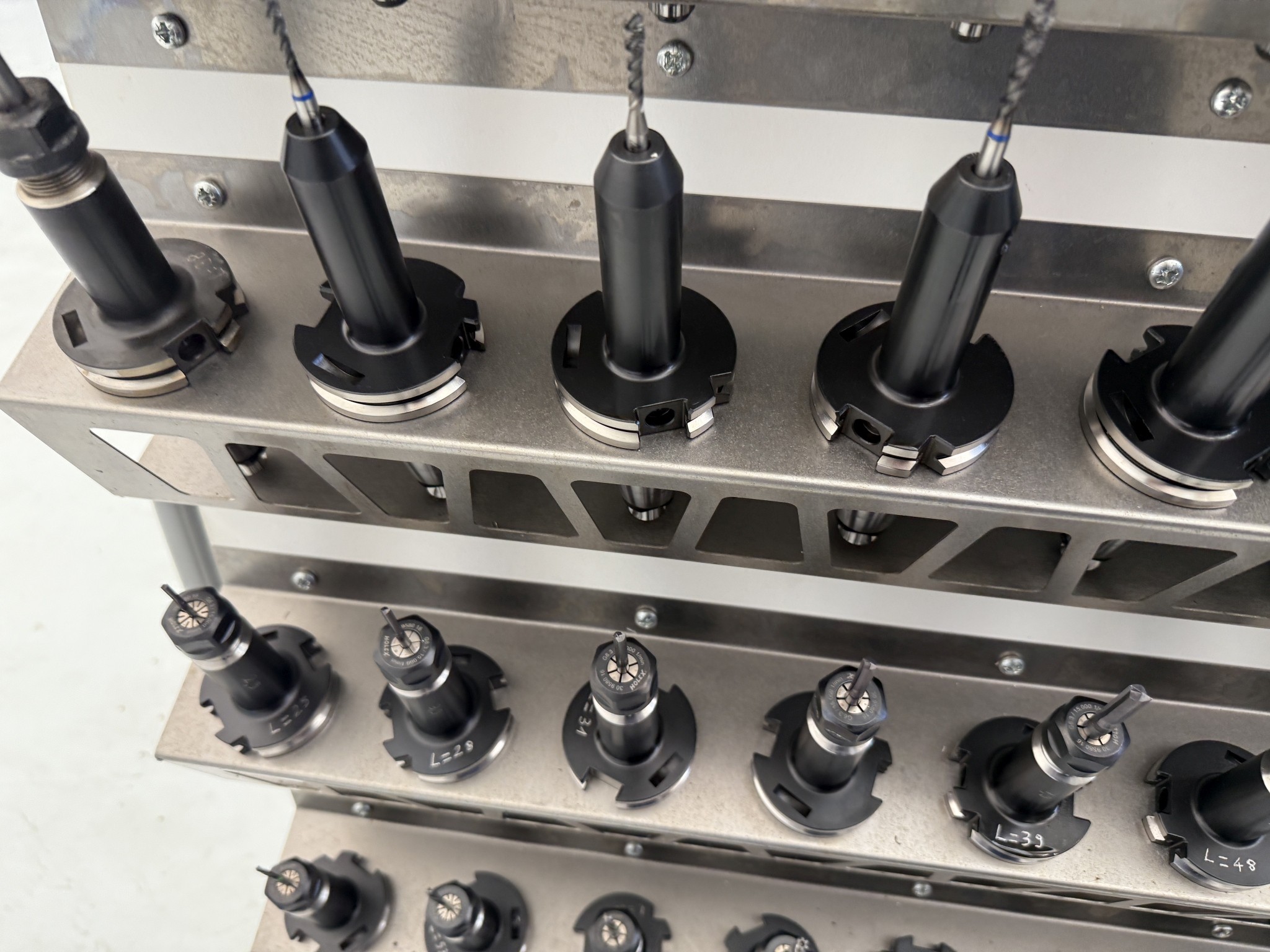 Cierre de un fabricante de herramientas-38