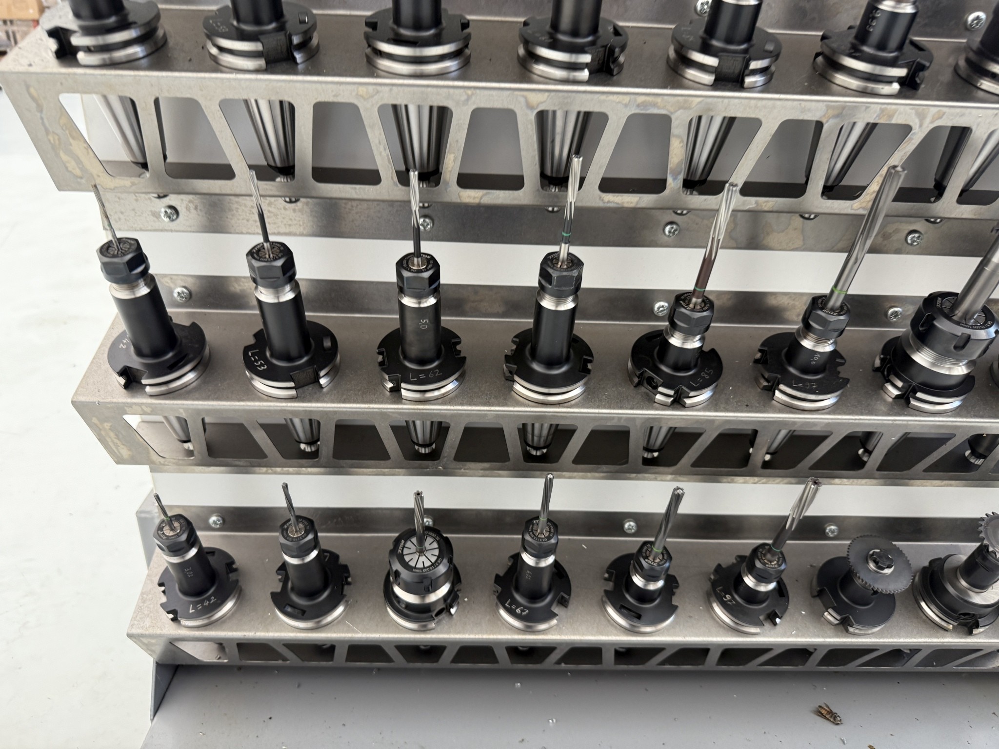 Cierre de un fabricante de herramientas-42